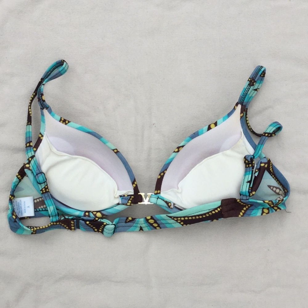 Venus bikini top. A cup with underwire. - Picture 2 of 3